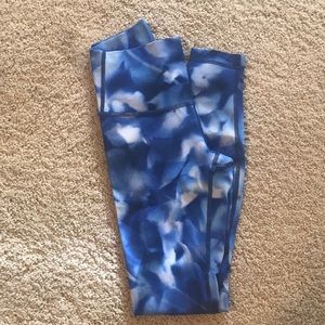 Wonder Under LuluLemon Leggings Size 2